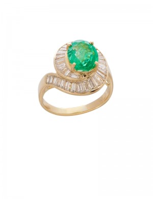 2.72ct Emerald 18K Gold Diamond Ring