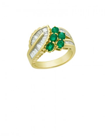 0.85ct Emerald 18K Gold Diamond Ring