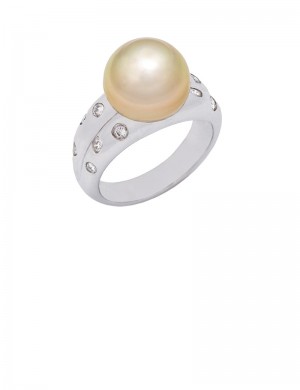 13.5mm South Sea Pearl in 18K Gold Ring