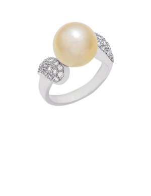 11.5mm South Sea Pearl in 18K Gold Diamond Ring